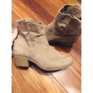 Massimo ankle boots